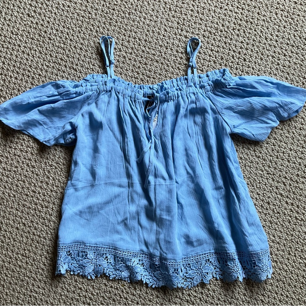 H&M blue top size 4.